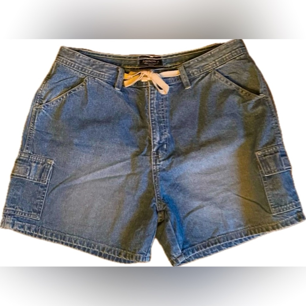 Sonoma denim Cargo Shorts with Adjustable Waist. Excellent condition! Size 14P